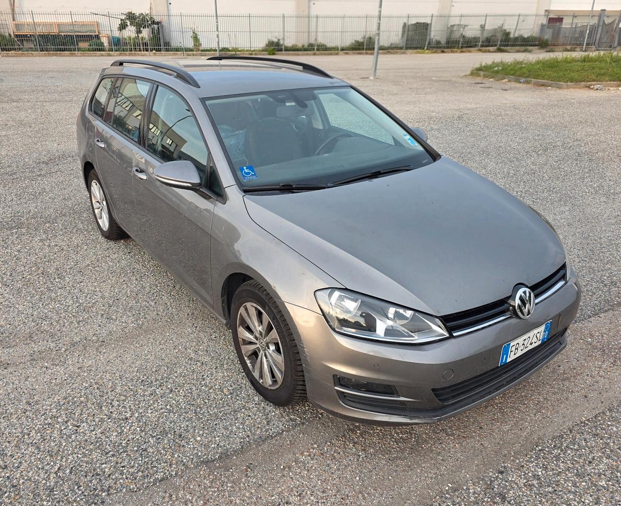 Volkswagen Golf Variant 1.6 TDI 110 CV DSG Highline