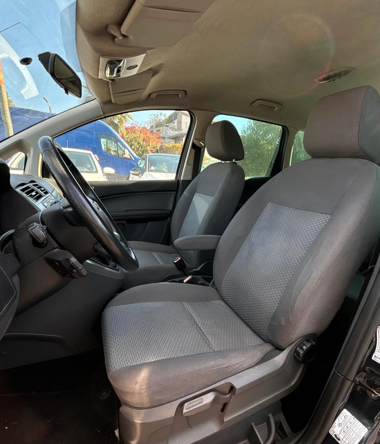 Ford Focus C-Max 1.6 TDCi (90CV) Titanium