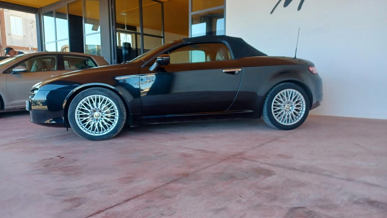Alfa Romeo Spider 2.2 JTS Exclusive
