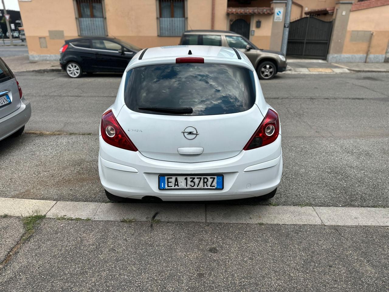 Opel Corsa 1.2 80CV 3 porte GPL-TECH Edition