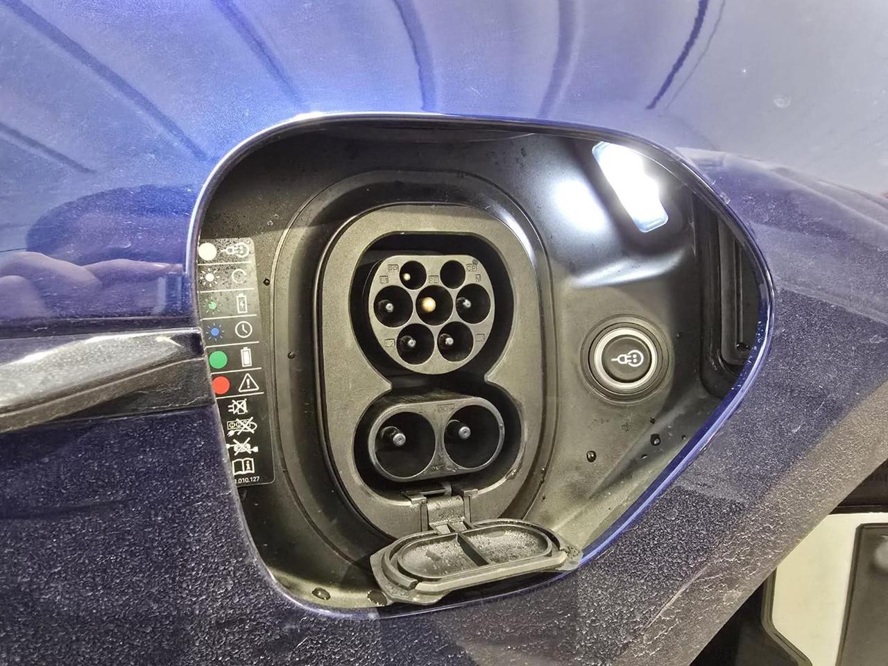 PORSCHE Taycan 4S Performance