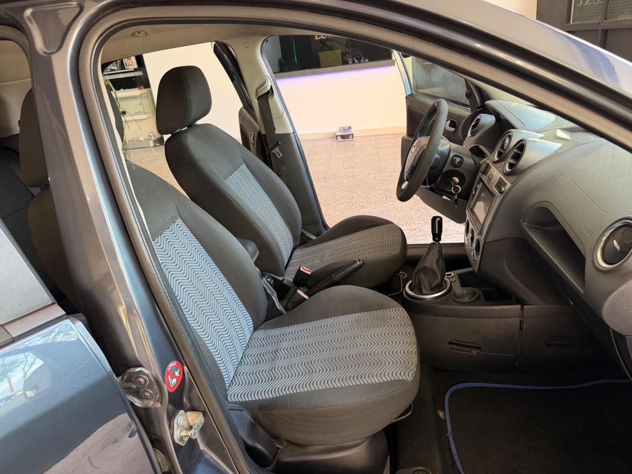 Ford Fiesta 1.4 TDCi 5p. Titanium