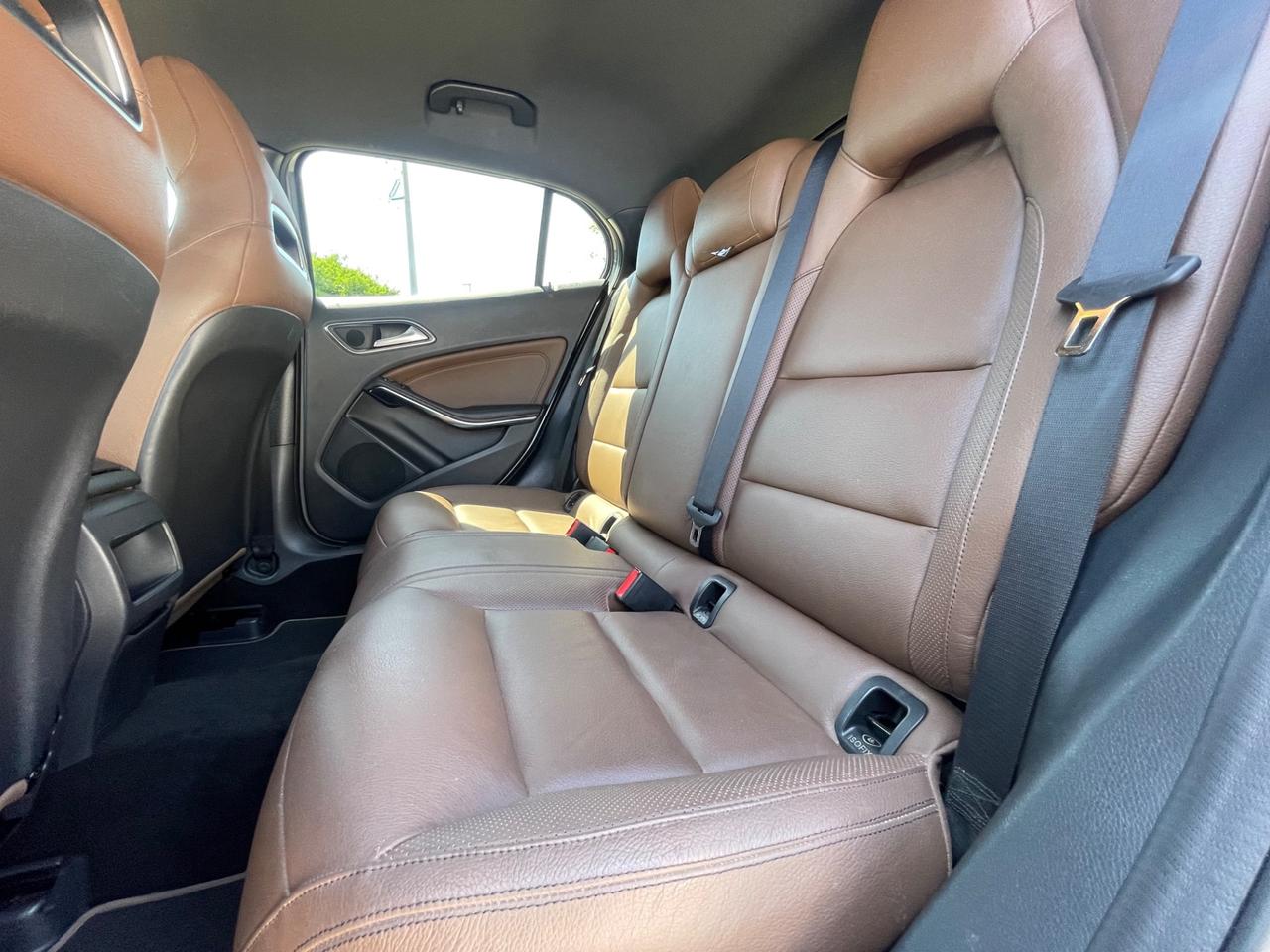 Mercedes Benz GLA200d X156 Premium AMG 4Matic 2.2 CDI 136cv
