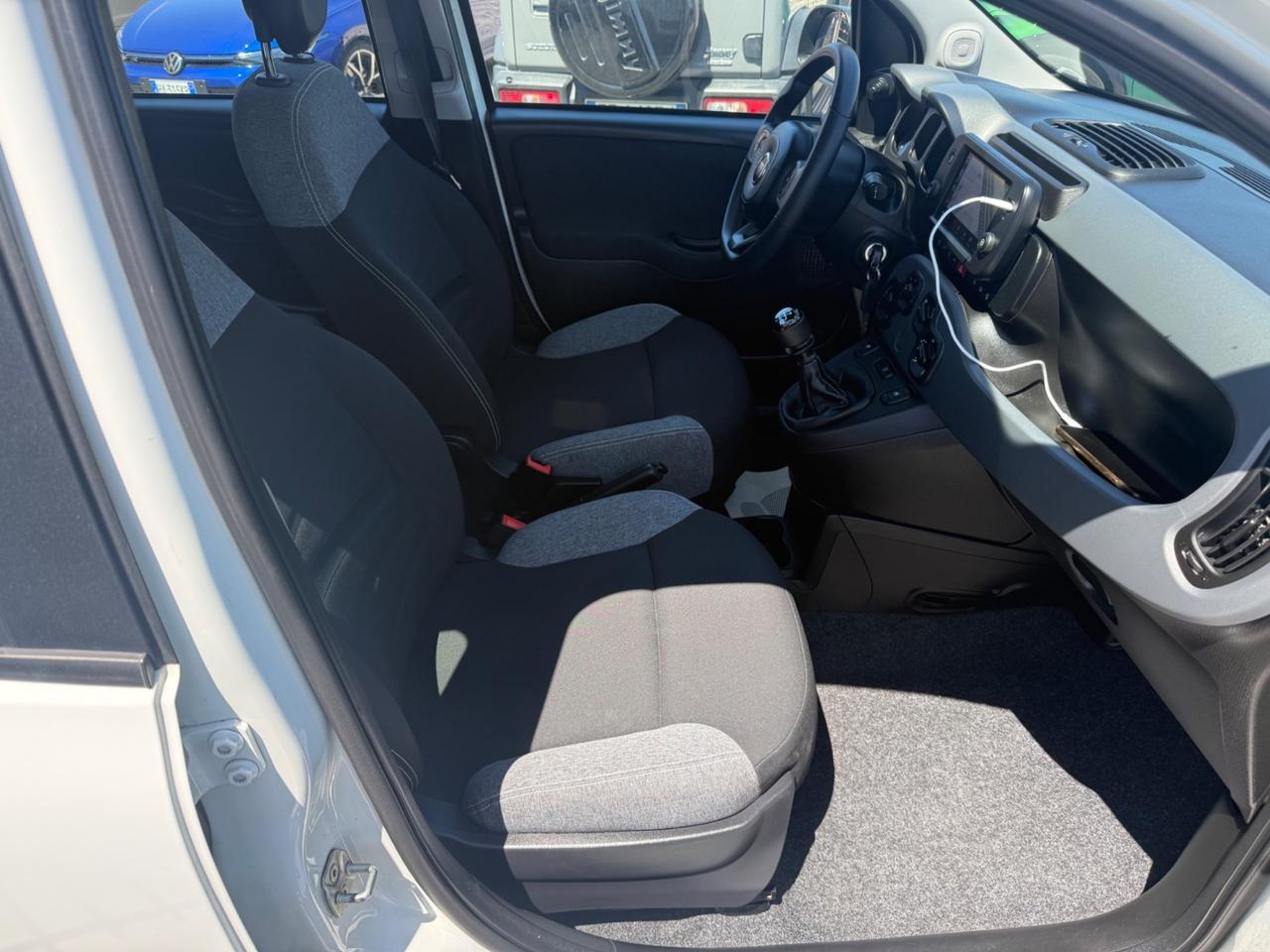 Fiat Panda 1.0 hybrid CITY LIFE Schermo 7"