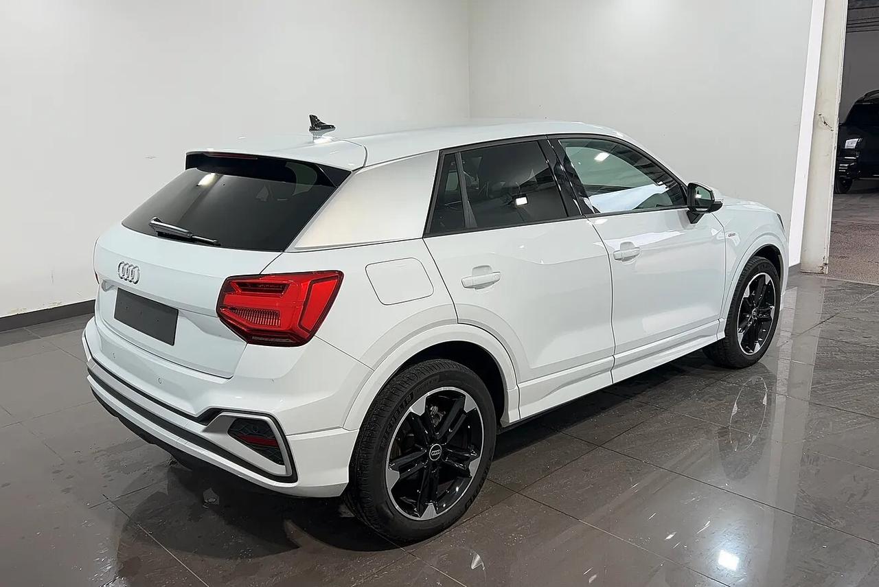 Audi Q2 30 TFSI Business