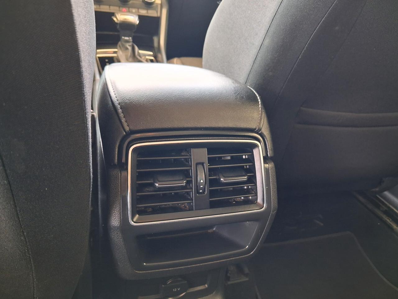 Skoda Karoq 1.6 TDI Style autocarro 4 posti bollo ridotto