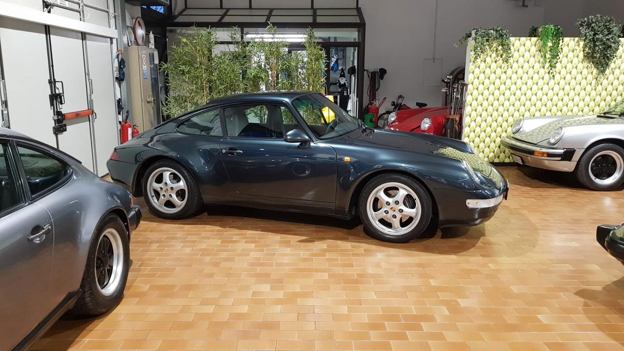 Porsche 911 993 Carrera 2 Book service Italia Asi Oro