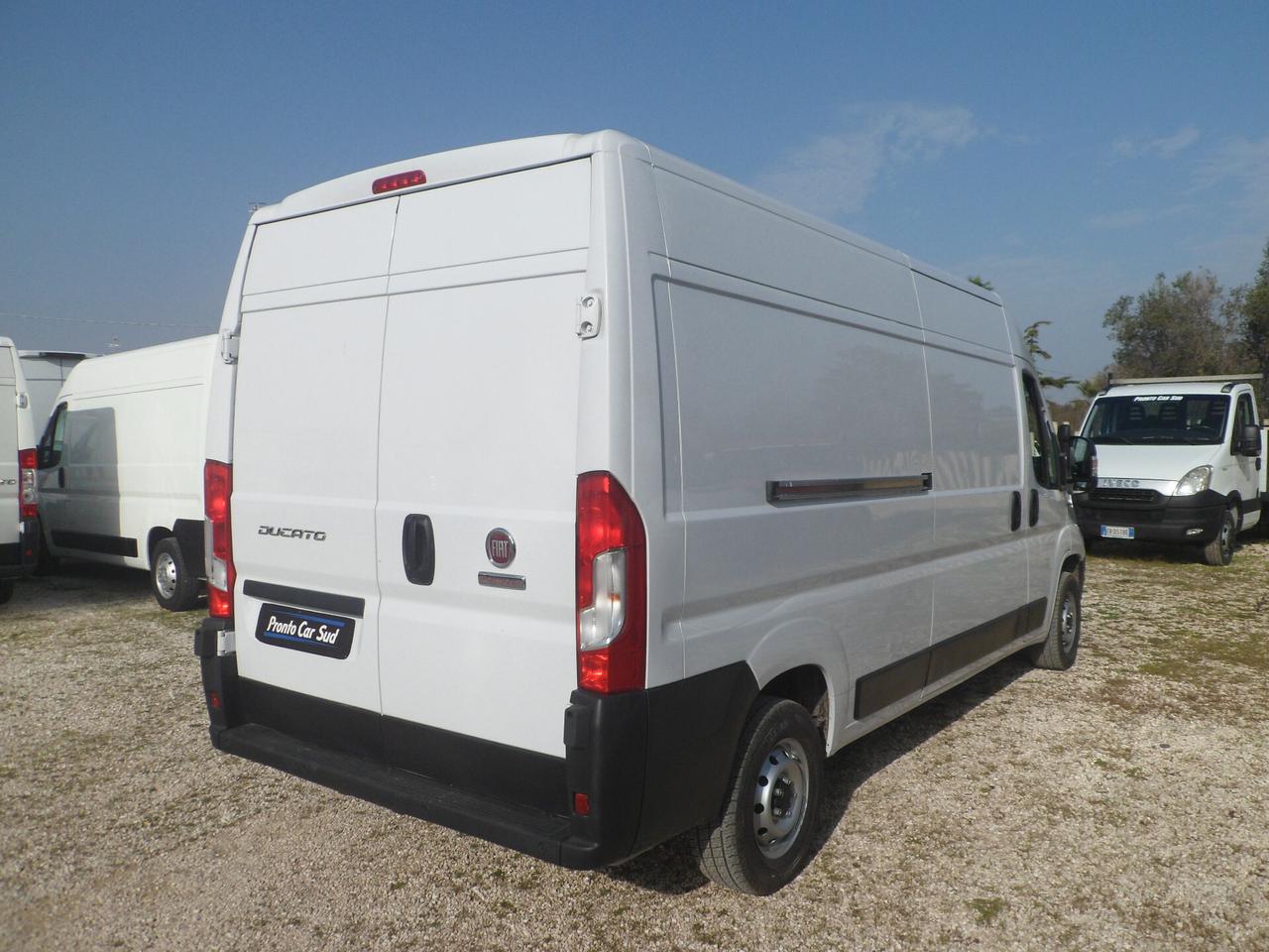 Fiat Ducato furgone lungo