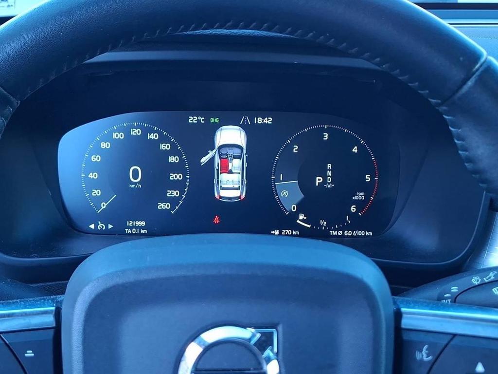 Volvo XC40 2.0 D3 Momentum AWD Geartronic