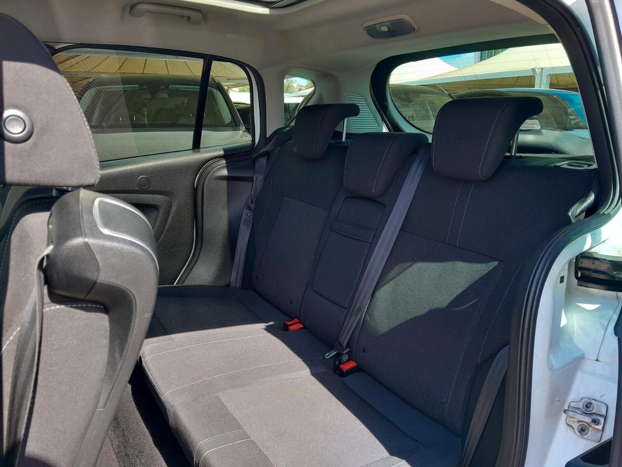 Ford B-Max 1.6 TDCi 95 CV Titanium Business