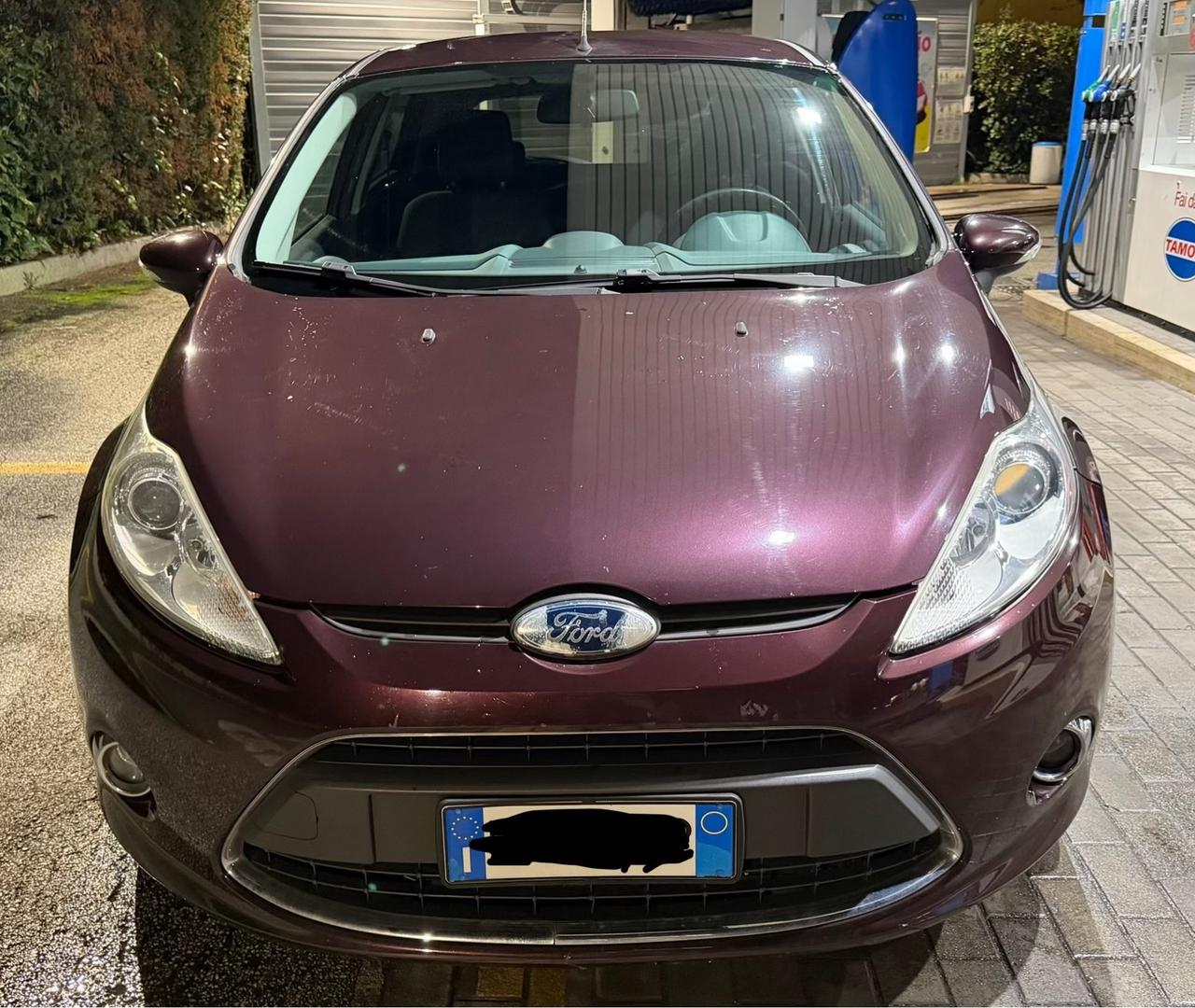 Ford Fiesta 1.4 TDCi 68CV 5 porte Titanium