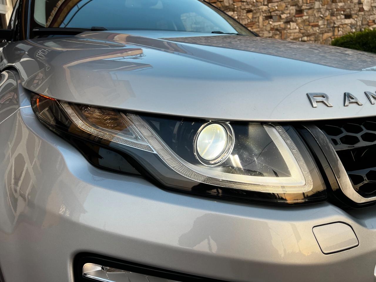 Range Rover Evoque 2.0 150 CV Dynamic-RESTAYLING