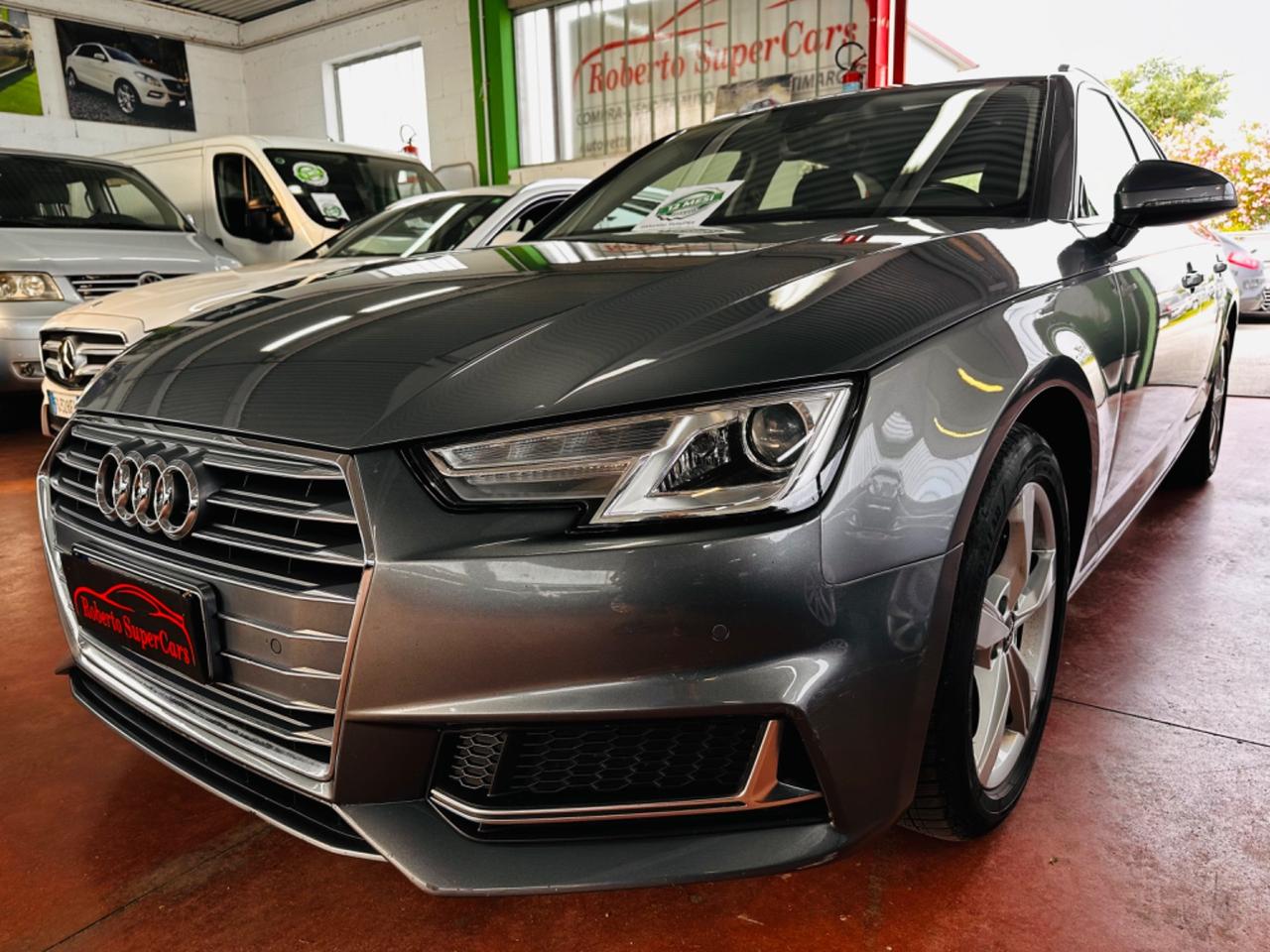 Audi A4 35 TDI 150CV S-Tronic 7Marce F1 S-Line