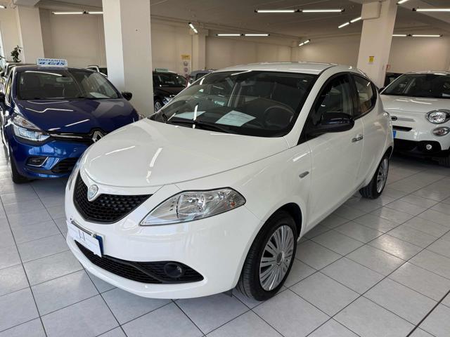 LANCIA Ypsilon 1.0 FireFly 5 porte S&S Hybrid Ecochic Gold