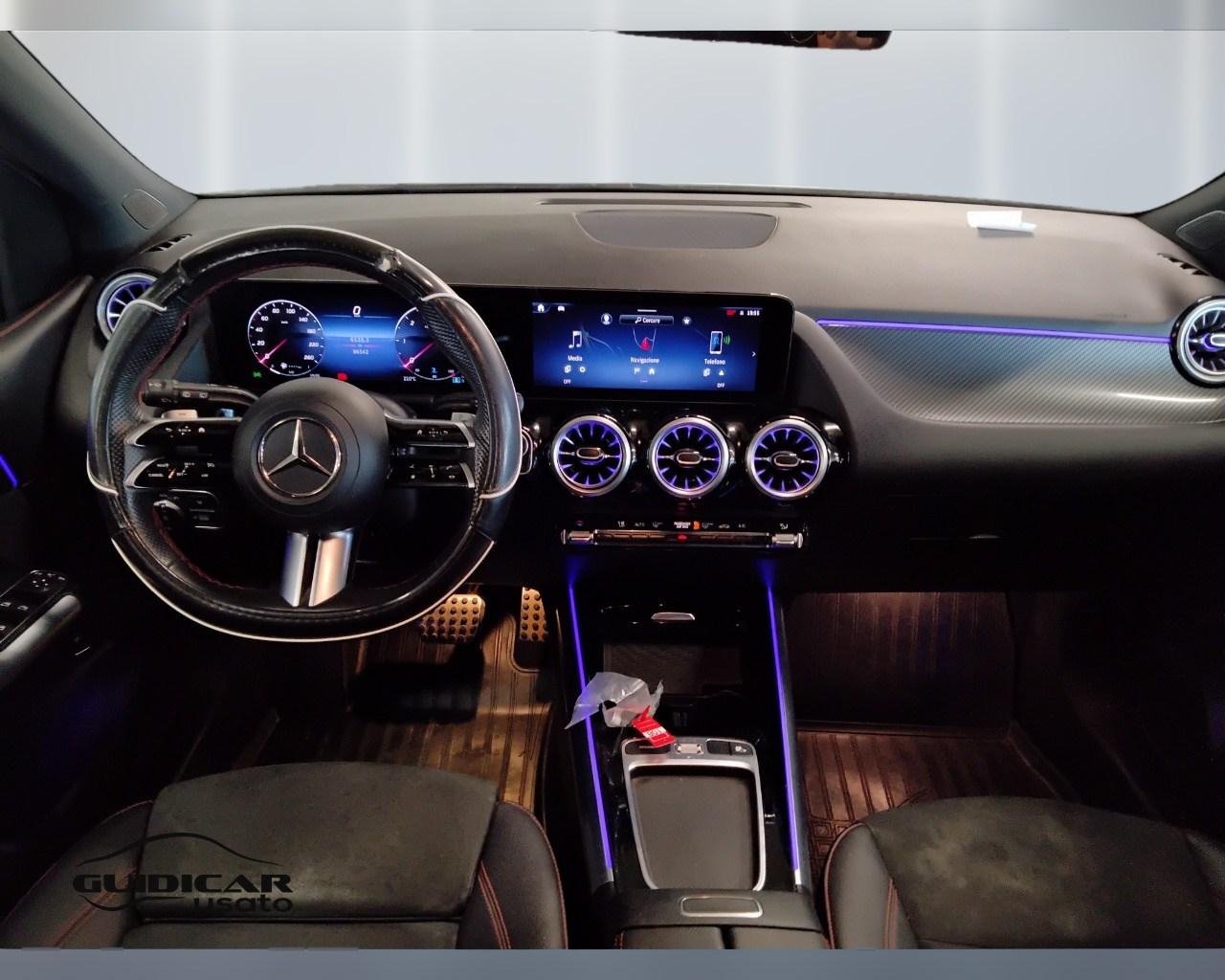 Mercedes-Benz Classe B - W247 2023 - B 180 d AMG Line Advanced Plus auto