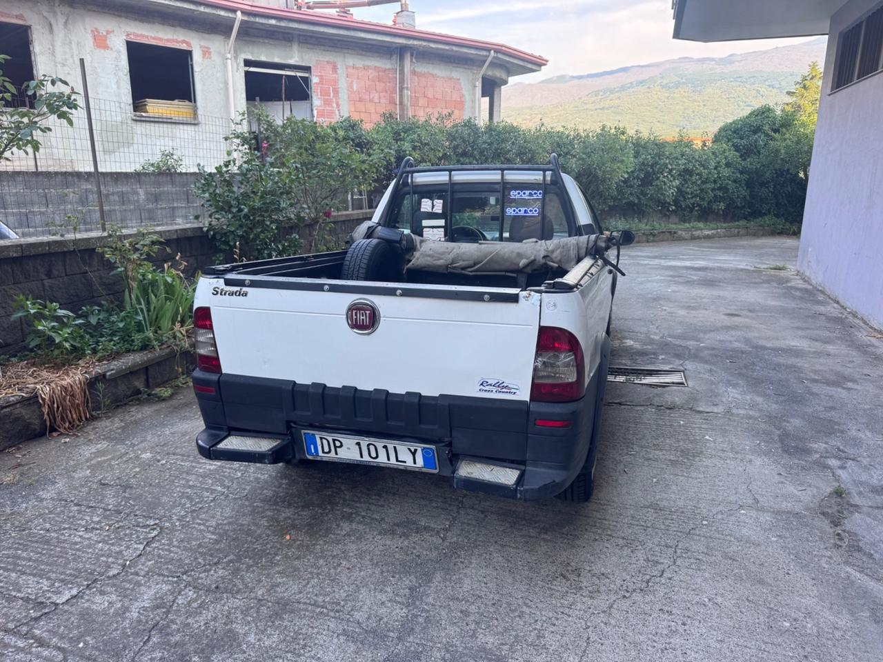 Fiat Strada 1.3 MJT Pick-up Cabina Lunga un solo proprietario n1 autocarro