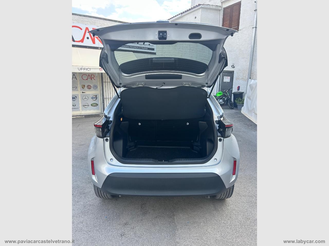 TOYOTA Yaris Cross 1.5 Hybrid 5p. E-CVT Advent.