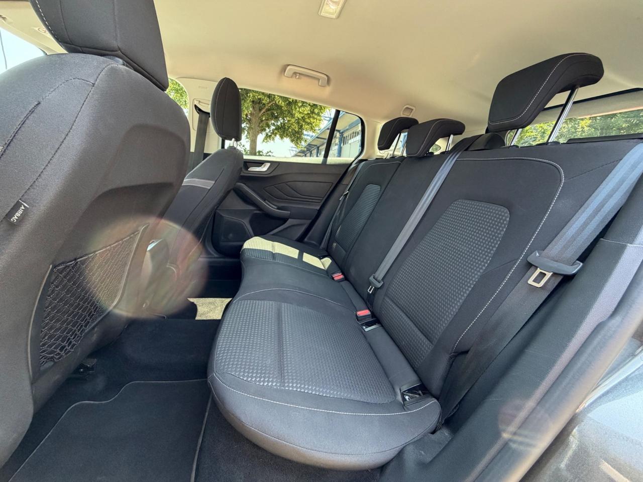 FORD FOCUS BUSINESS FULL OPTIONAL OK NEOPATENTATI FULL LED GARANZIA 24 MESI