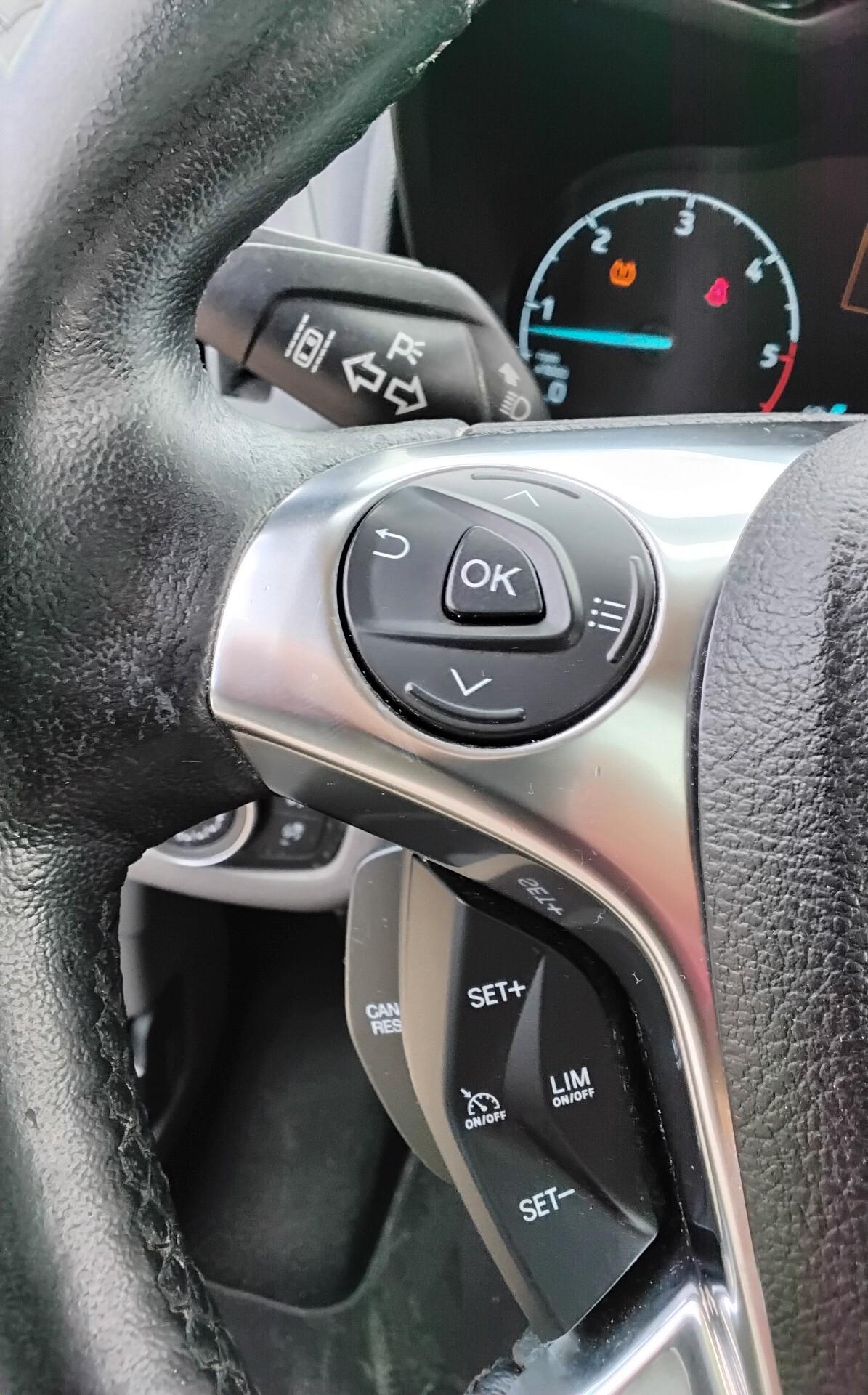 Ford Tourneo Connect 1.5 TDCi 120 CV Powershift Titanium