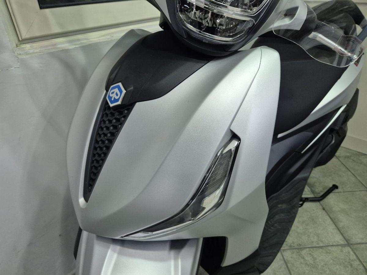 Piaggio - Beverly 400 S