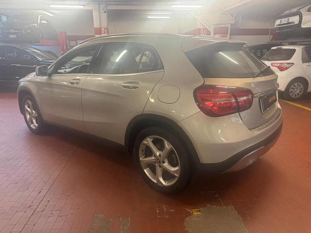 Mercedes-Benz GLA 180 180 d Sport auto UNICO PROPRIETARIO