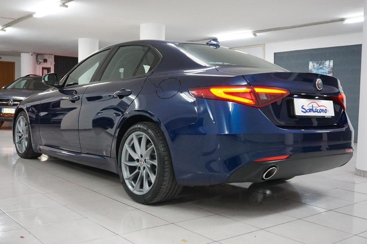 Alfa Romeo Giulia 2.2 Turbodiesel 150 CV AT8