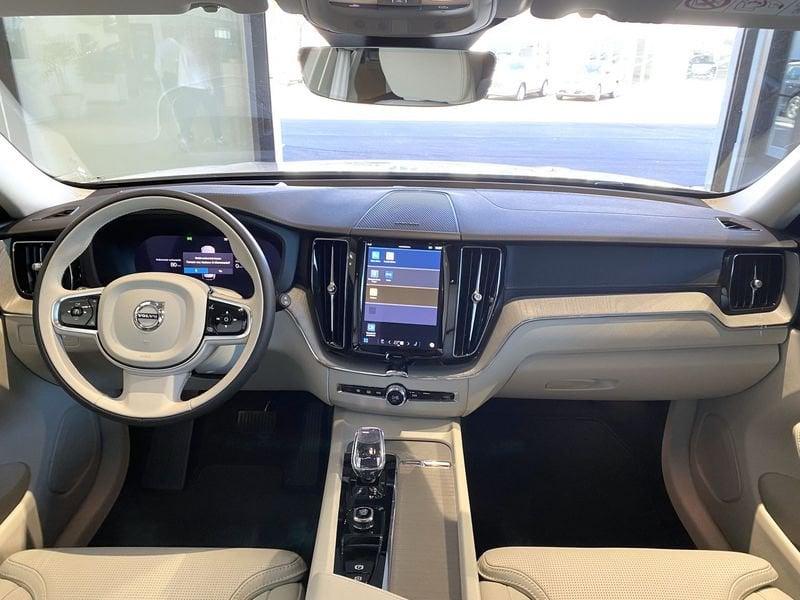 Volvo XC60 Recharge T6 253+145 CV AWD Plug-in Hybrid Automatica Recharge Ultra Dark