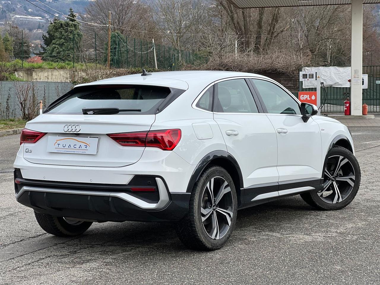 Audi Q3 S Line 2.0 35 TDI SPORTBACK