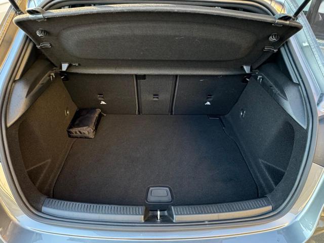 MERCEDES-BENZ A 35 AMG 4Matic AMG *Aerodynamics Package* *SOLO 30.000Km!*