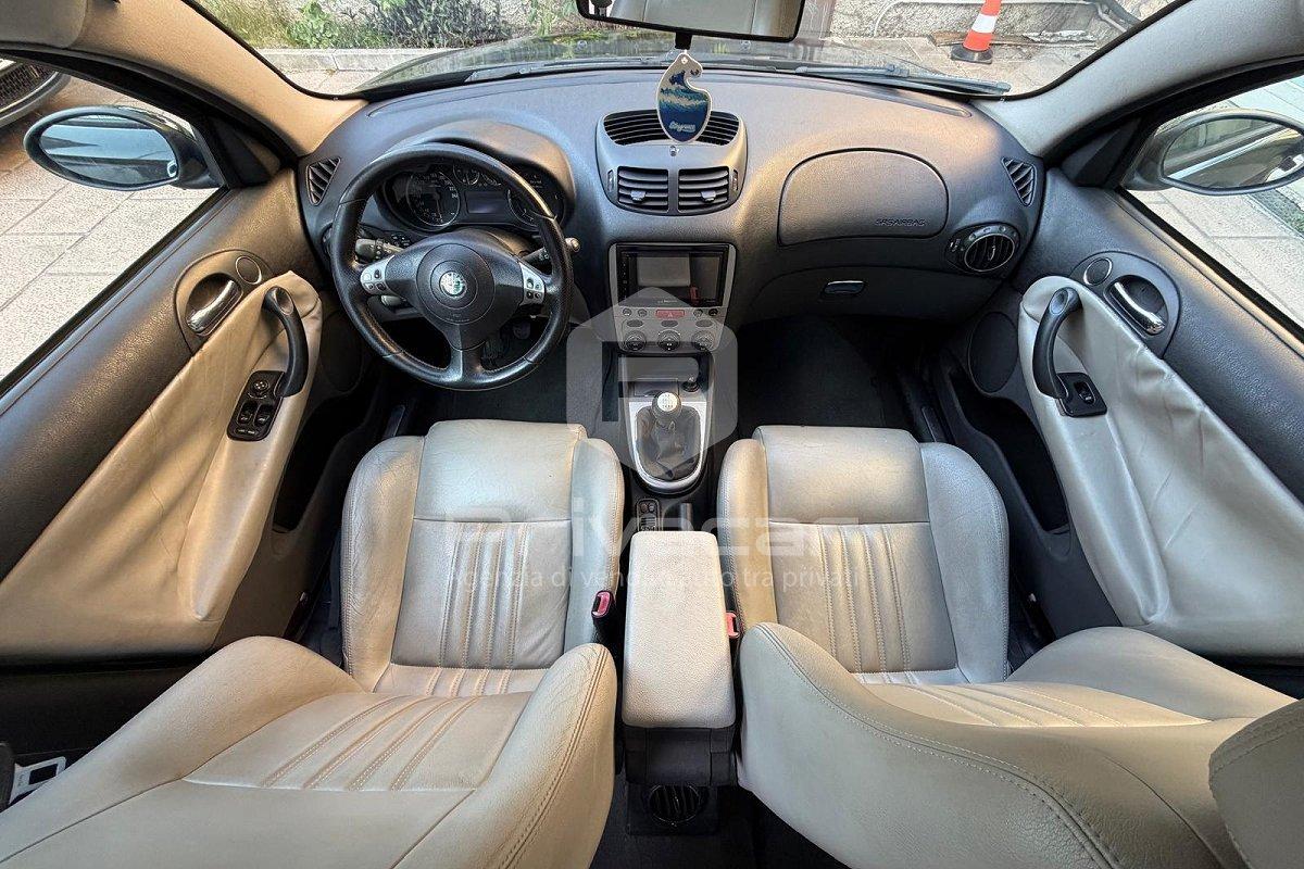 ALFA ROMEO 147 1.9 JTD M-JET 16V 5 porte Black Line