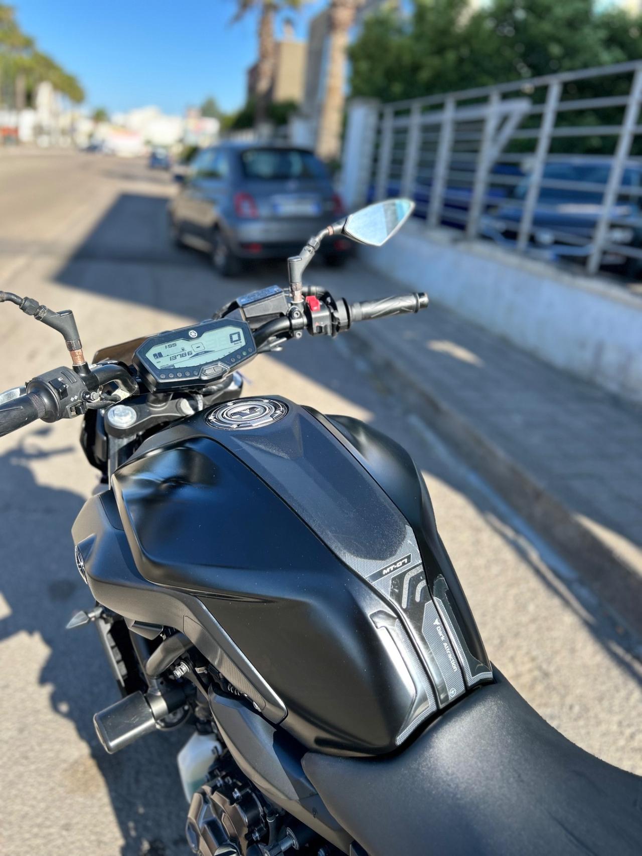 Yamaha MT-07 Strada