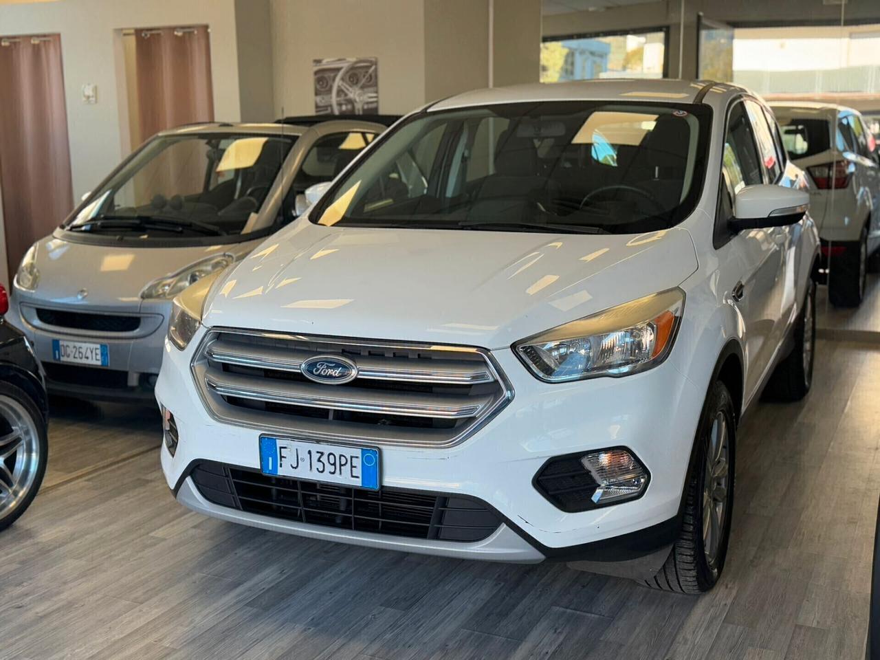 Ford Kuga 1.5 TDCI 120 CV S&S 2WD ST-Line Business