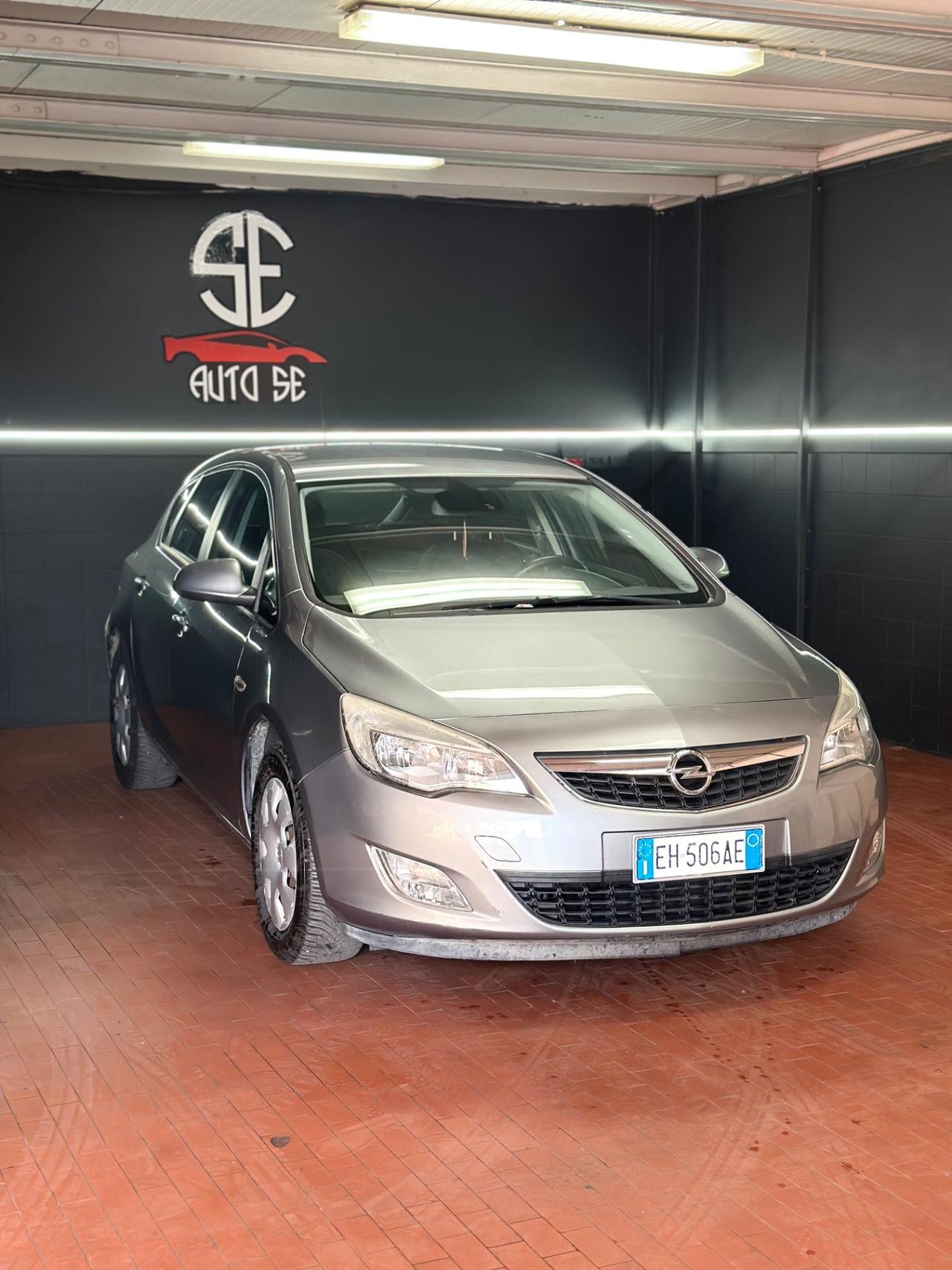 Opel Astra 1.7 CDTI 2011