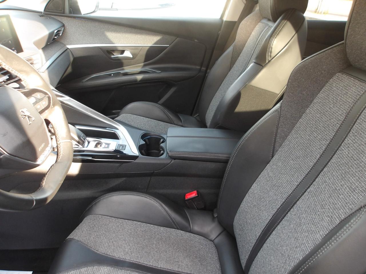 PEUGEOT 3008 1.6 TDI-GT LINE-AUTO