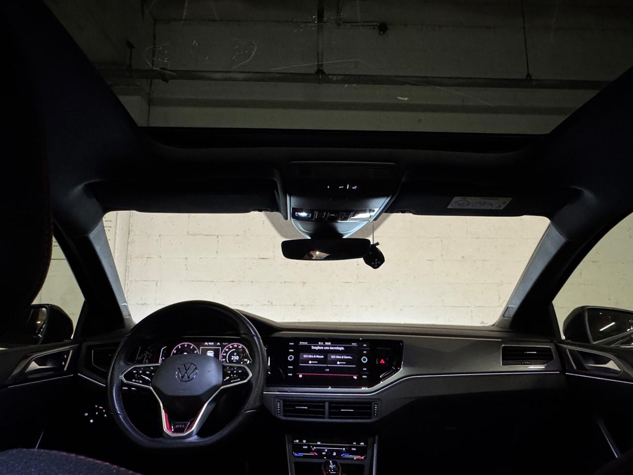 Volkswagen Polo 2.0 TSI DSG GTI