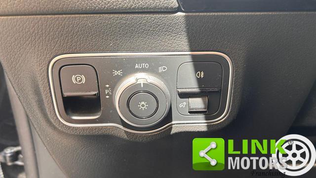 MERCEDES-BENZ GLA 200 d Automatic 4Matic Premium AMG