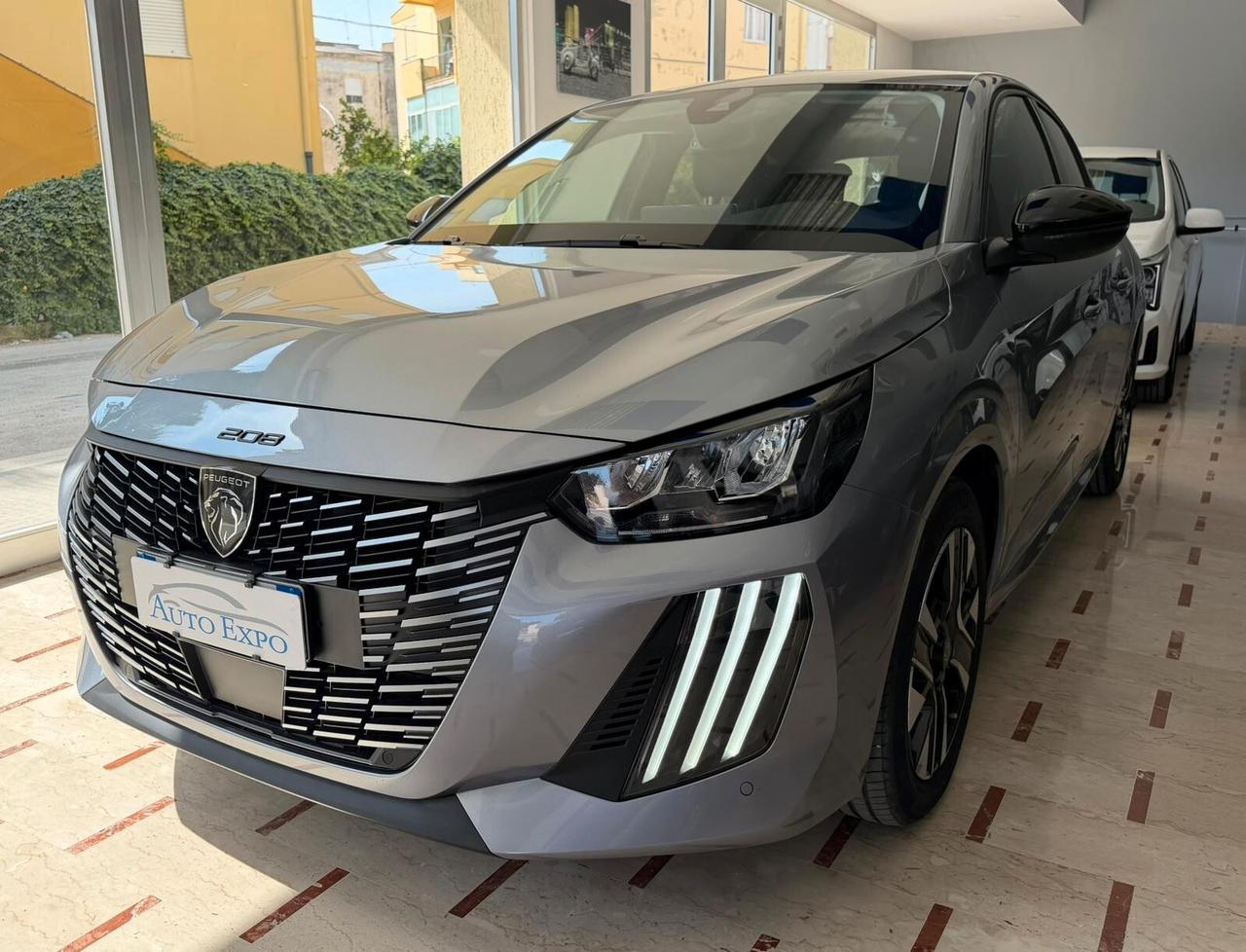 Peugeot 208 1.2 100CV Allure