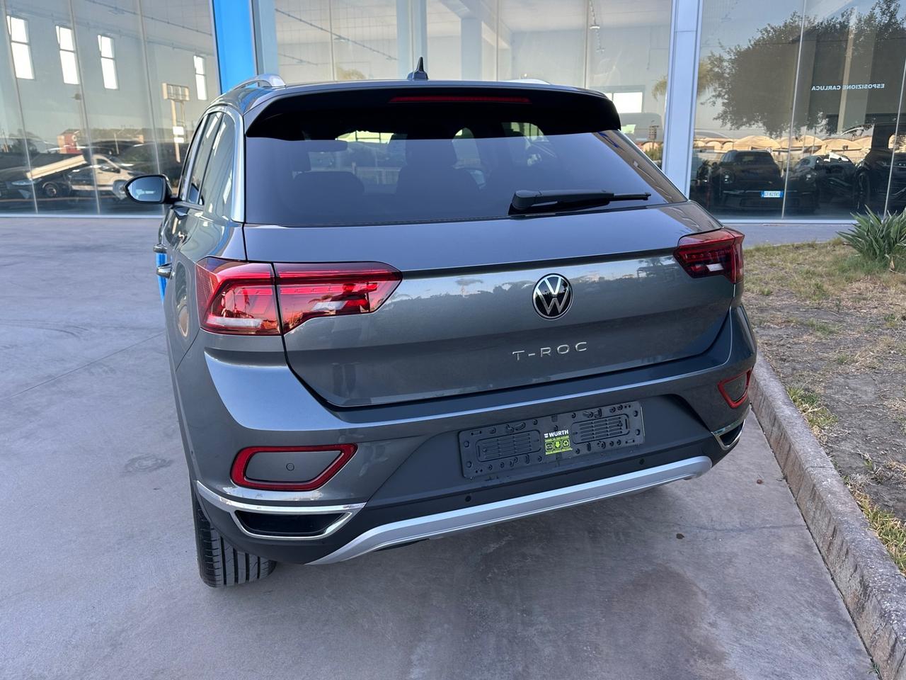 Volkswagen T-Roc 1.0 tsi Style possibilità noleggio no scoring