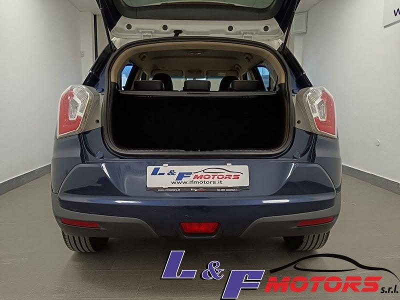 SsangYong Tivoli 1.6 D CAMBIO AUTOMATICO