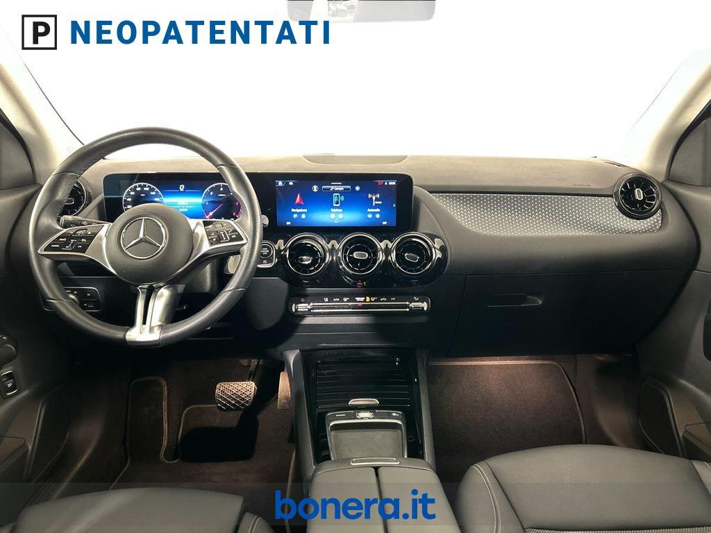 Mercedes GLA 180 180 D Advanced 8G-DCT