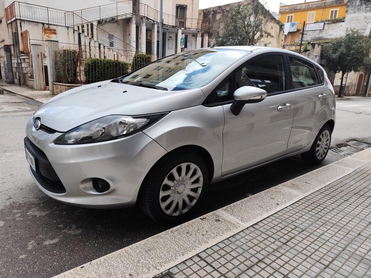 Ford Fiesta 1.4 BENZ/GPL 97CV PERFETTA