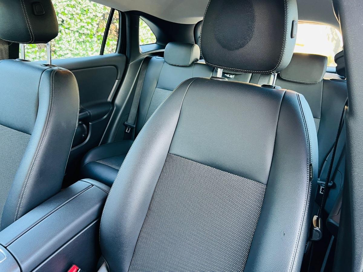 MERCEDES Classe GLA 180 d Automatic Executive