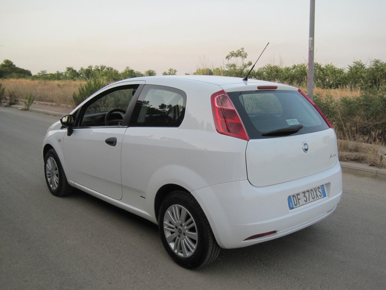 Fiat Grande Punto Grande Punto 1.3 MJT 75 CV 3 porte Active