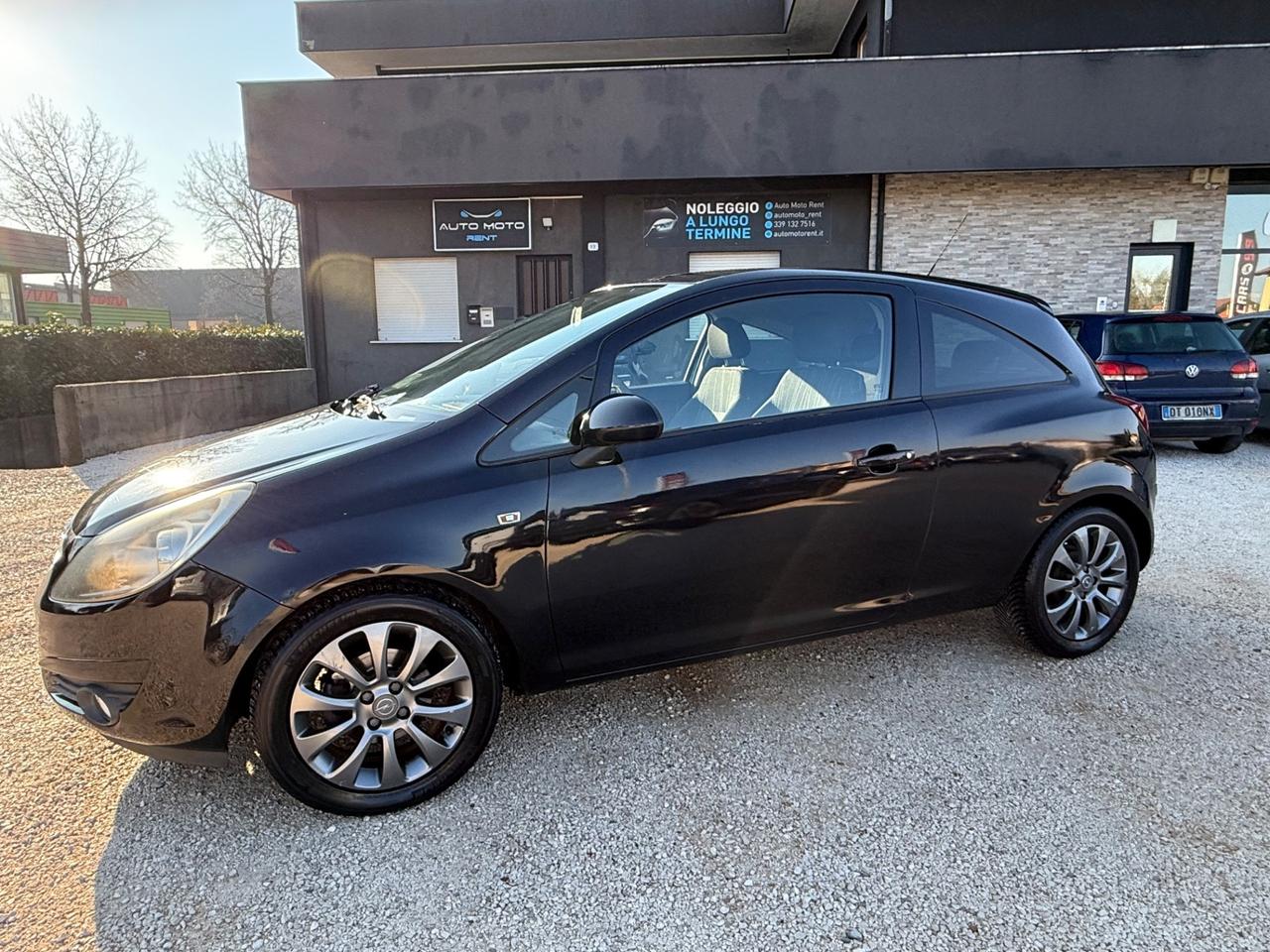 Opel Corsa 1.2 3 porte Sport