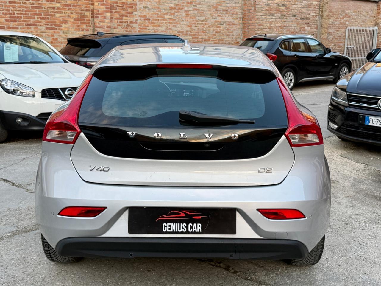 Volvo V40 D2 1.6 Summum