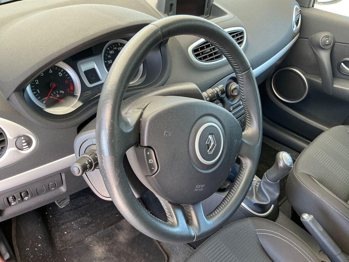 Renault Clio 1.2 16V 5 porte Dynamique