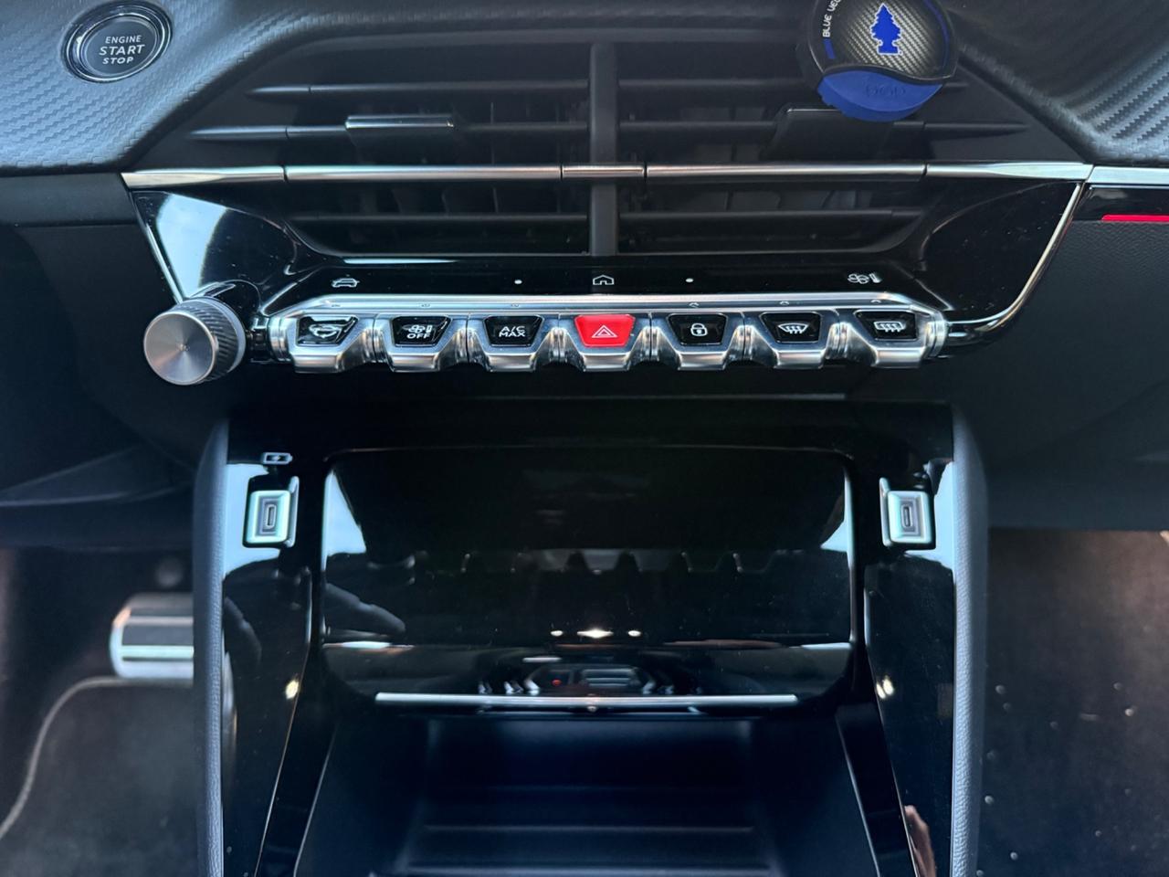 Peugeot 208 Hybrid 136 e-DCS6 GT