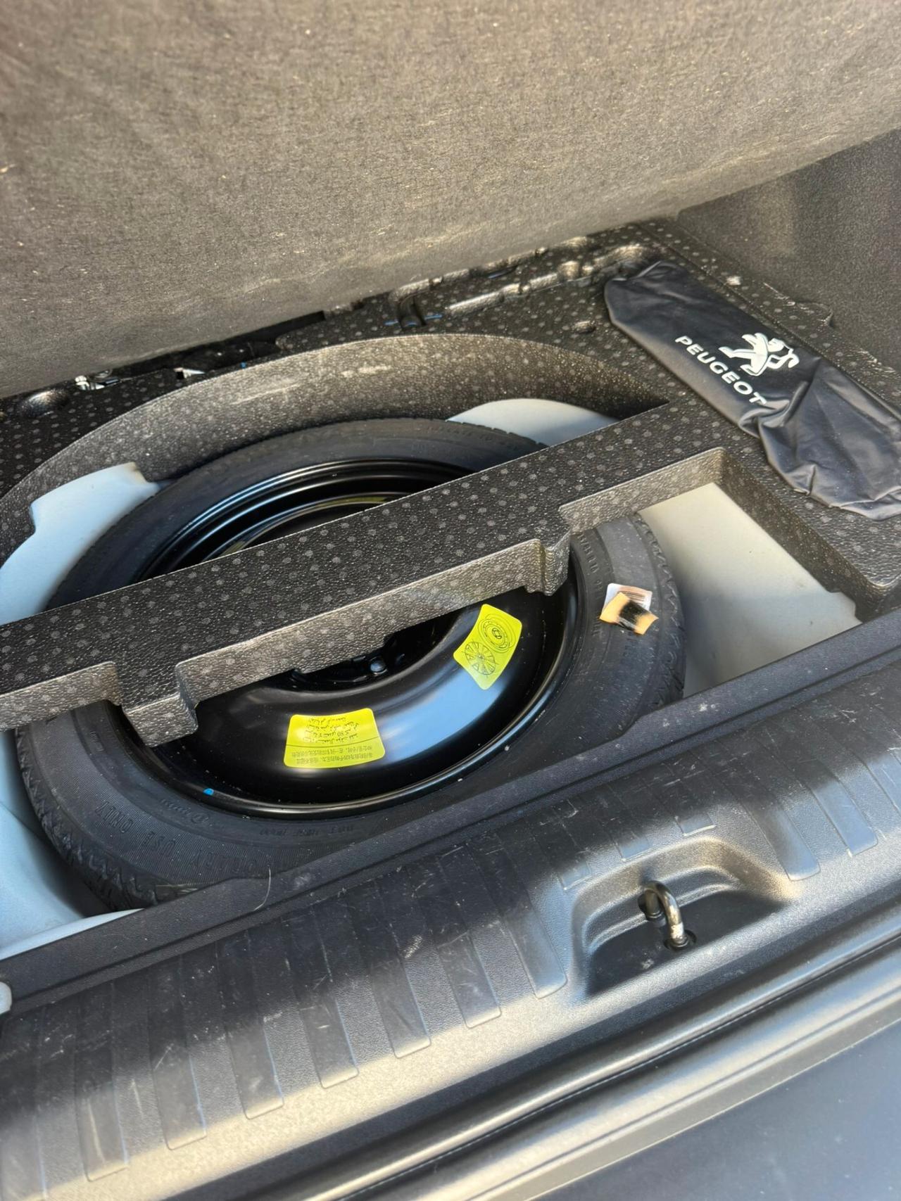 Peugeot 2008 BlueHDi 75 Active