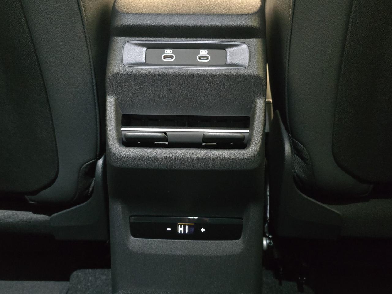 Audi Q3 2.0 tdi s line edition 150cv s-tronic