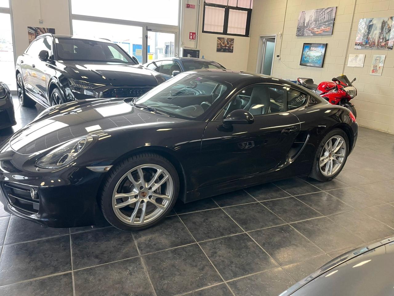 Porsche Cayman 2.7